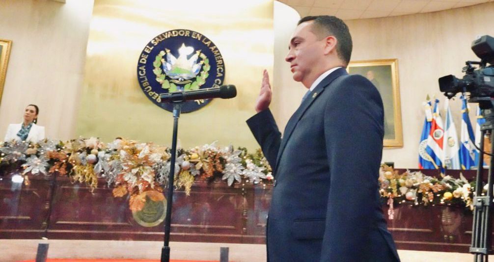 Rodolfo Delgado, actual fiscal general, al ser juramentado en el cargo en 2021.