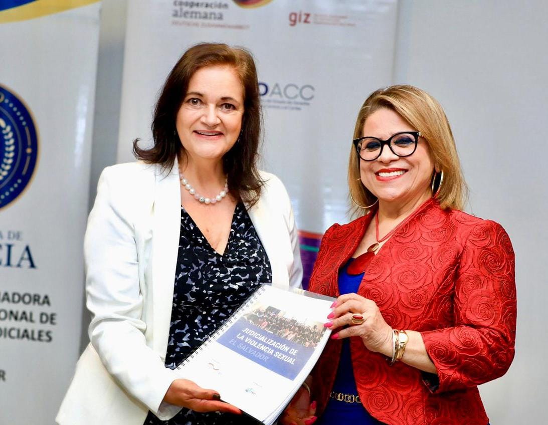Magistrada y jueces de Paz presentan el libro digital “Judicialización de la violencia sexual"
