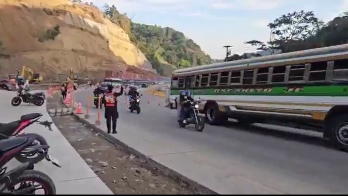 Rehabilitan el paso por Los Chorros, en l carretera Panamericana.
