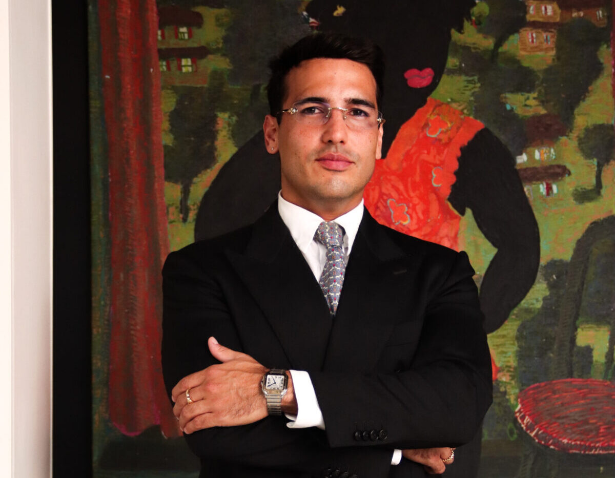 Herman Duarte, fundador de Simple Legal Consulting, en la oficina de la firma en Lindora, Costa Rica. Fotografía: @TimelessbyFernando.